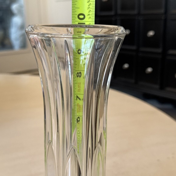 Mikasa Tall Crystal Flower Vase - Flared Neck - 9 7/8 inches - Picture 5 of 7